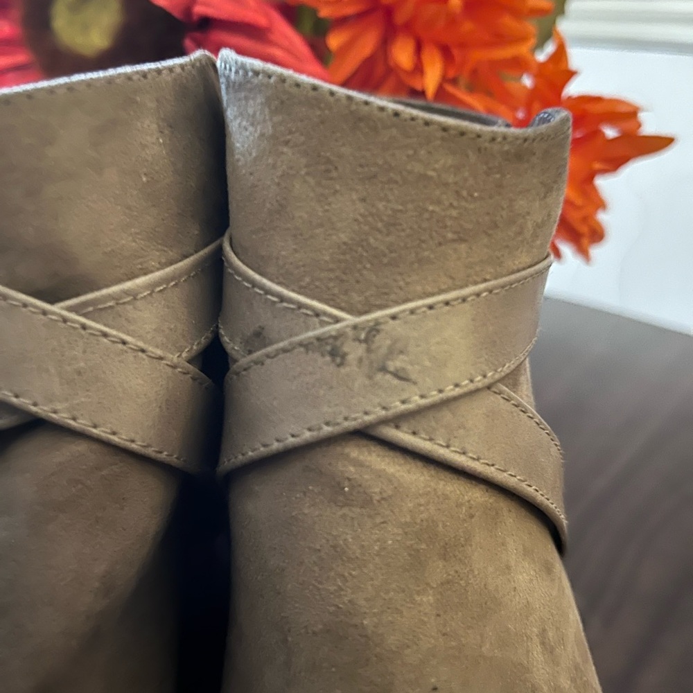 Grey Booties - Picture 2 of 4